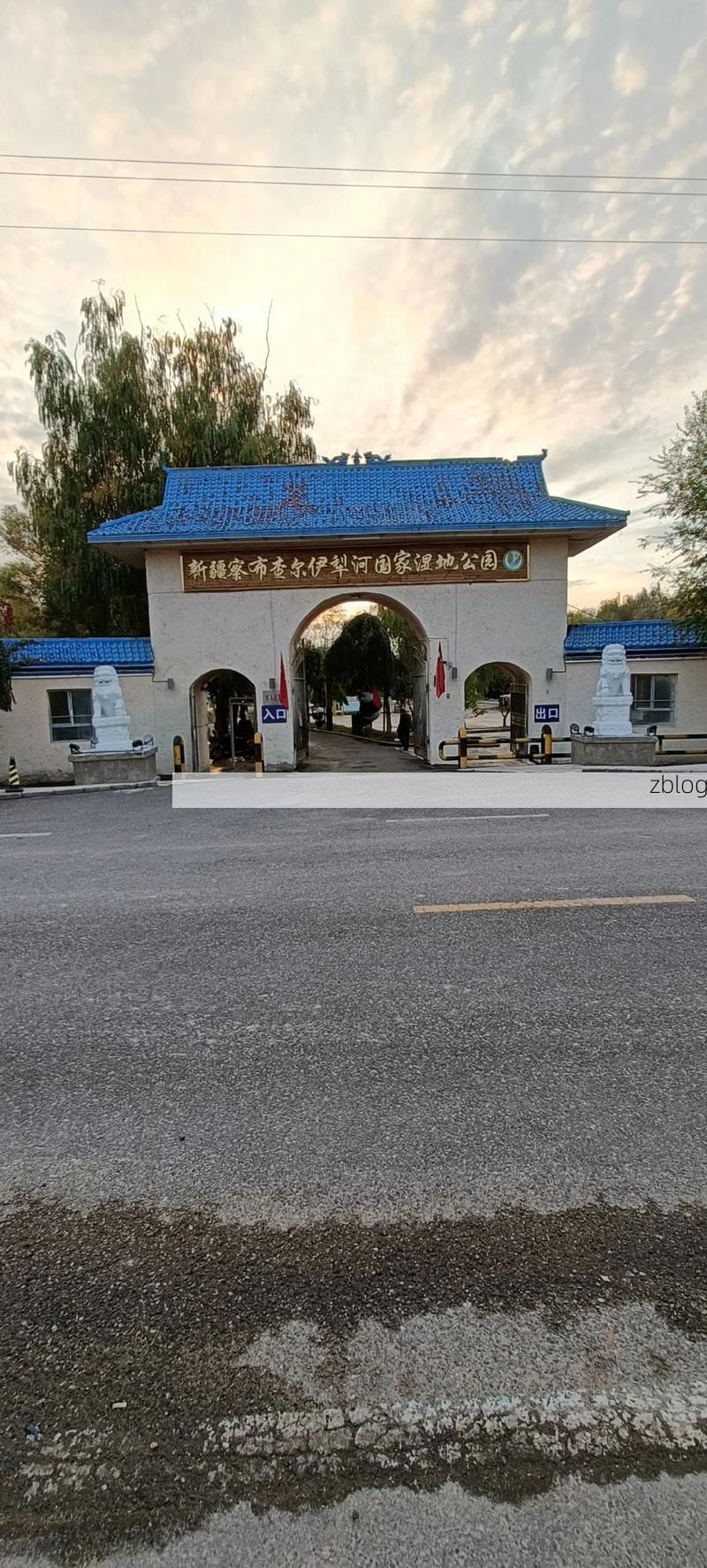 察布查尔：伊犁河谷屏障下的零感染坚守