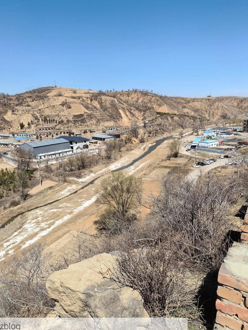 兴县：黄土高原沟壑间的疫情防线与破防时刻