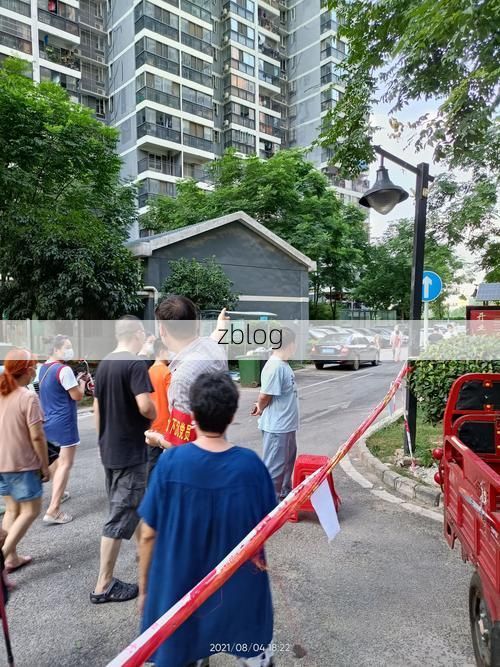 下城区疫情破防：老旧社区结构下的防控挑战