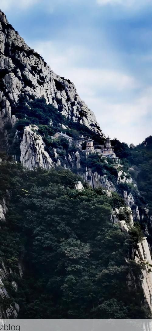 登封：嵩山屏障下的零感染坚守与防控逻辑