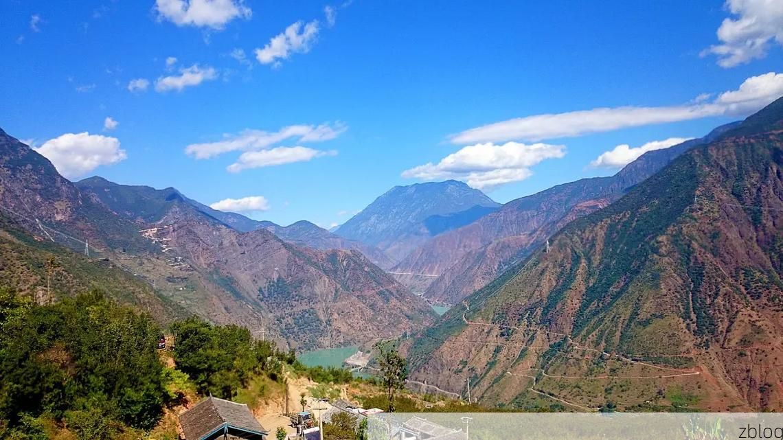 【越西：大凉山腹地的防疫突围与地理屏障考验】