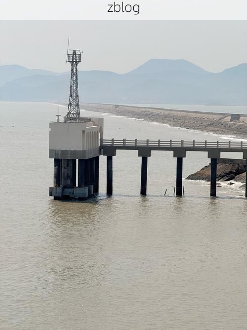 滨湖防线：水域屏障下的疫情破口与围堵