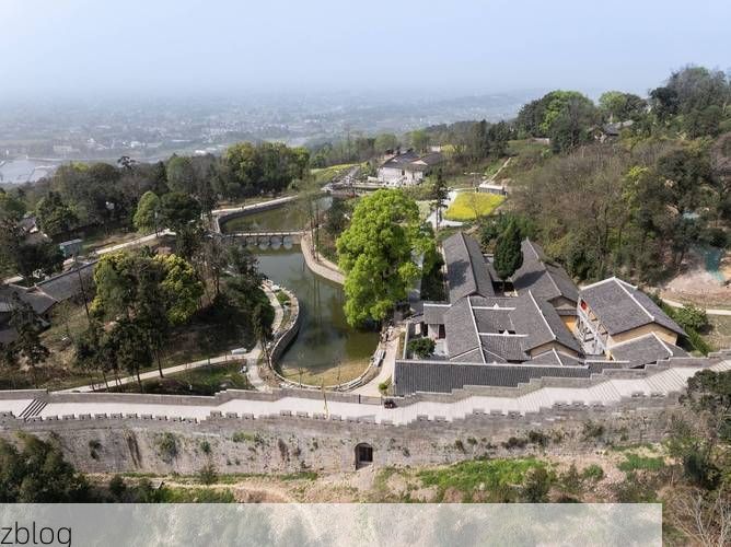 隆昌：川东咽喉的疫情防线与破防时刻