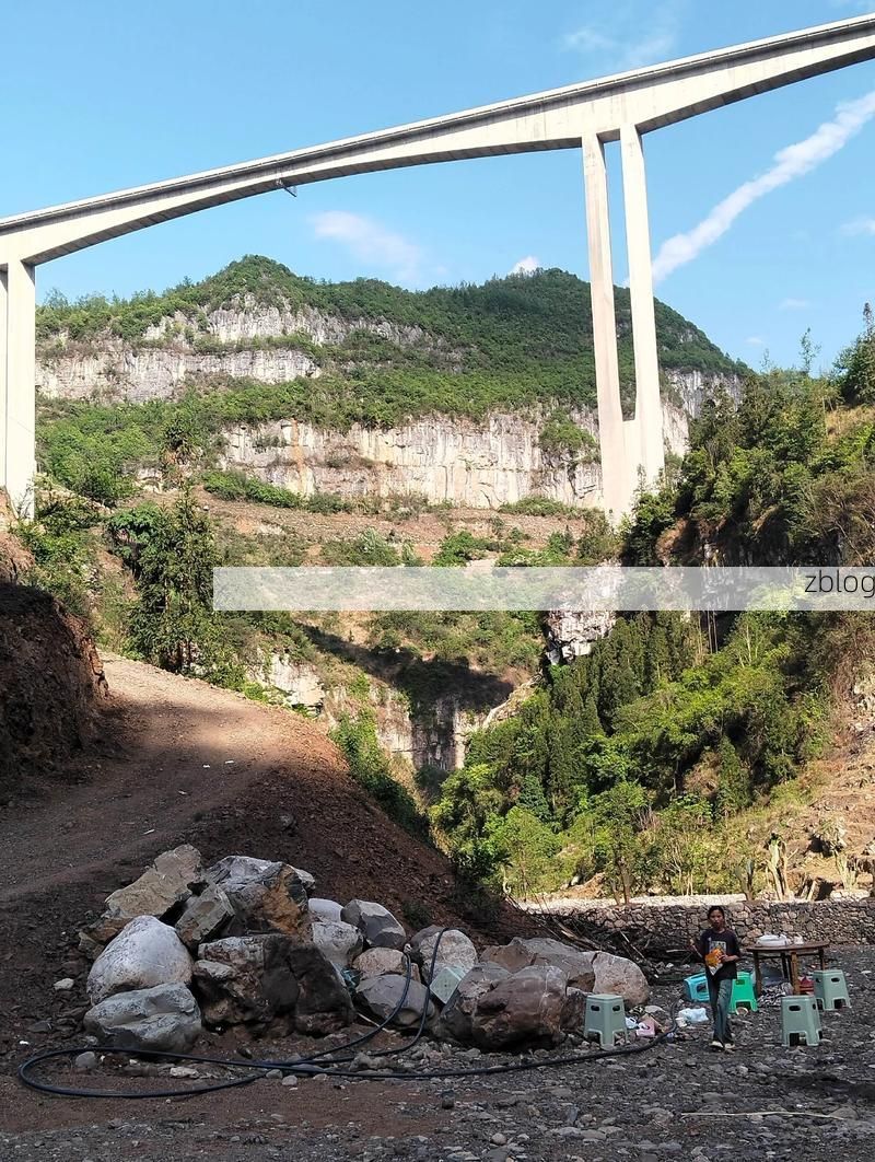 曲靖：云贵高原交通枢纽的疫情防线与破口