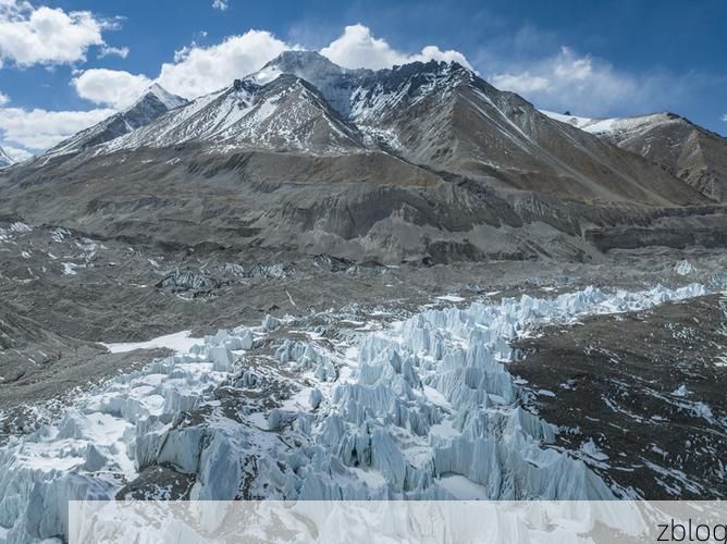 珠峰脚下的静默防线：高海拔屏障下的零感染坚守